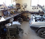 В Астрахани работник автосервиса пострадал во время ремонта машины