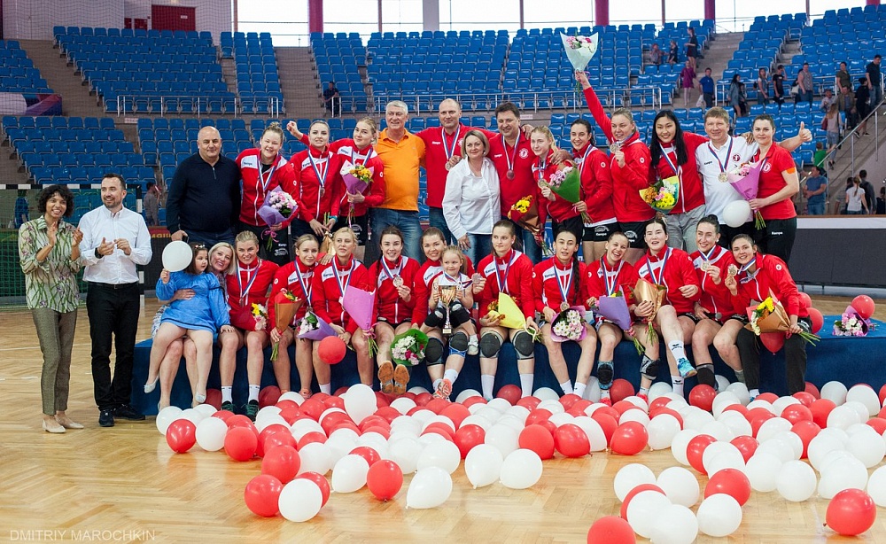 "Астраханочка" стала бронзовым призером чемпионата России по гандболу