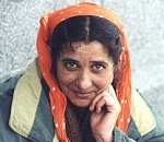 В Астрахани цыган собираются учить вышивке и плетению