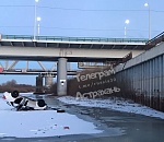 Найден астраханец, чей автомобиль пробил ограждение моста и вылетел в реку