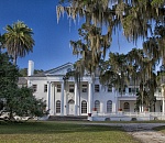 Чиновники Кремля и кабмина отчитались о недвижимости в РФ и за 