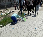 В Астрахани два подростка на самокатах угодили под машину 