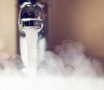 В квартиры астраханцев начала возвращаться горячая вода