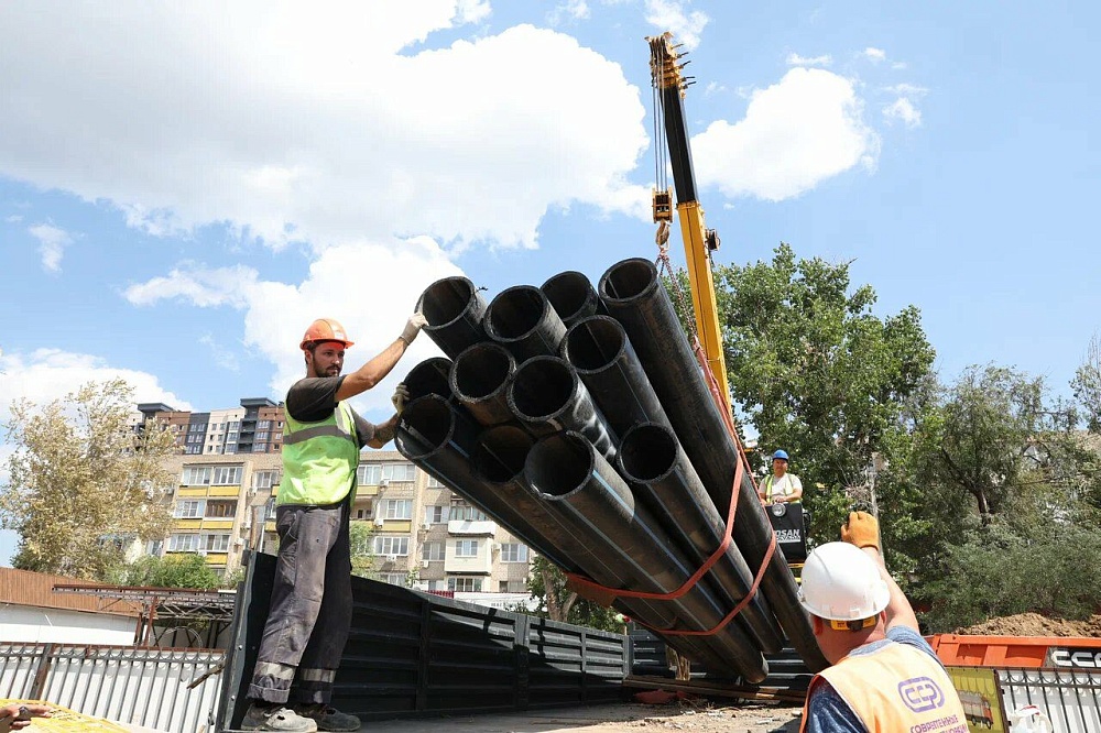 Ремонт одного из самых сложных участков канализации завершили в Астрахани