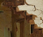 ЧП в Астрахани: на первом этаже дома рухнула печка