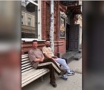 По Астрахани гуляет известный российский актер