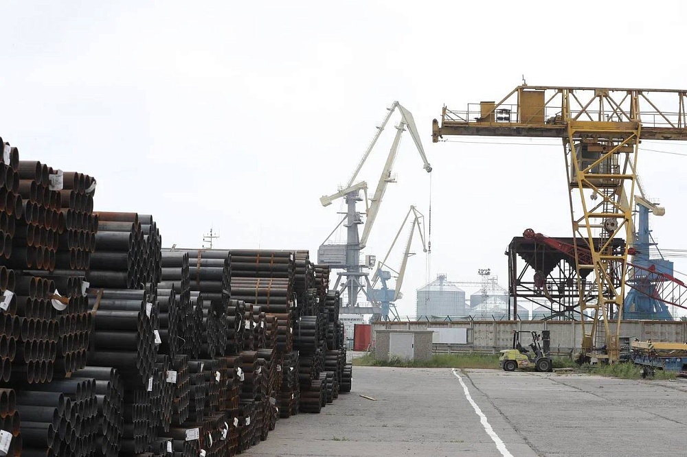 Беспилотники атаковали порт Оля в Астраханской области