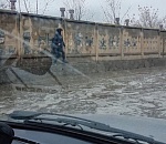 Астраханцы ходят по стенам (ВИДЕО)