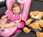 Возить детей в машине без автокресла разрешил Верховный Суд РФ