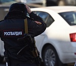 В Астрахани полиция, ФСБ и Росгвардия оцепили многоэтажку