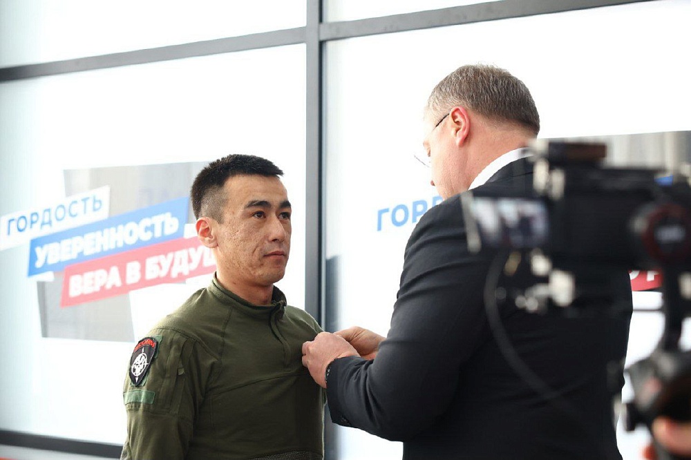 Астраханский боец, получивший тяжелое ранение, награжден «Орденом мужества» 