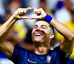 Криштиану Роналду стал первым футболистом-миллиардером в мире