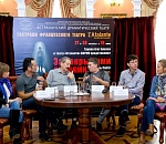 В эти выходные в астраханском драмтеатре ожидается аншлаг