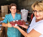 Астраханские таможенники устроили летом новогодний подарок детским домам и интернатам