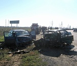 Под Астраханью в ДТП погибло три человека, еще трое пострадали