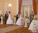 Три пары украинских беженцев поженились в Астрахани