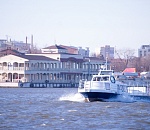 Через месяц астраханцев начнут возить четыре речных трамвайчика