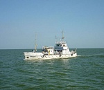 Судно "Мидия", вышедшее из строя в Каспийском море, ждет помощи для буксировки в порт Астрахань