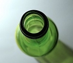 В Астрахани желание выпить сгубило мужчину, находящегося в розыске