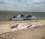 Под Астраханью ураган унес паромную переправу с машинами и людьми