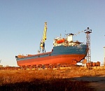 Астраханские судебные приставы арестовали корабль, принадлежащий транспортной фирме