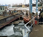 В Астрахани ремонтируют мост через реку Серебряная Воложка