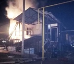 В полночном пожаре недалеко от Астрахани пострадал мужчина