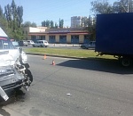 Маршрутка и грузовик столкнулись в Астрахани, четверо пострадали 