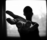 Астраханцы добровольно сдают отпечатки пальцев в полиции. Зачем им это надо?