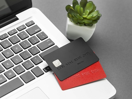 Карты Visa и Mastercard уйдут из России