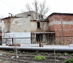 В Астрахани продолжается борьба с заброшенными строениями