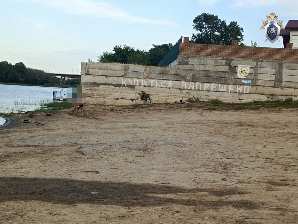 Двое детей утонули, купаясь в реке под Астраханью