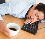 Более трети астраханцев были бы не против поспать на работе