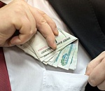 Отчаянная астраханка отдала крупную сумму денег за трудоустройство в нефтегазовую компанию