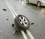 В Астрахани колесо БМВ отлетело на бабушку