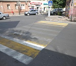 В Астрахани новая дорожная разметка из термопластика стерлась на некоторых участках