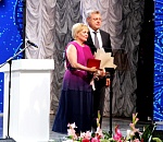 Игорь Бабушкин вручил астраханским медикам награды в честь профессионального праздника