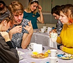 Астраханцев приглашают в мировое кафе