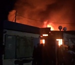 Последняя информация: пожар на рынке в Ахтубинске потушен, эвакуировано 85 человек