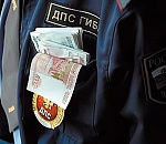 В Астрахани сотрудники ДПС отправились в колонию на 2,5 года за взятку в 2,5 тысячи