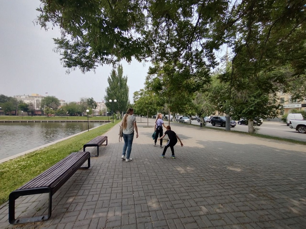 Резкое похолодание и пыльная буря: погода готовит сюрпризы астраханцам