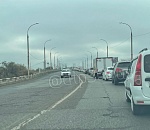 Новый мост в Астрахани встал в пробке