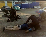 В Астрахани спецназ задержал банду вымогателей (ВИДЕО)