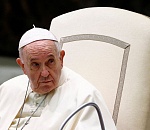 Папа Римский нарушил дипломатический протокол, лично посетив посольство России в Ватикане