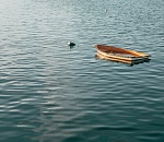 В Астраханской области из реки достали тело человека