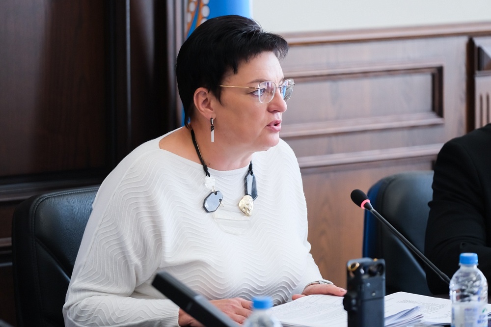 Новую меру социальной поддержки обсуждают в Думе Астраханской области