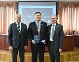 Депутат Гордумы Астрахани Фархад Туктаров награжден почетным знаком «За гражданские заслуги»