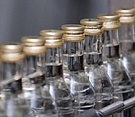 В Астрахань везли 24 000 литров спирта и 120 бутылок паленой водки