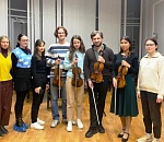 Московский скрипач дал мастер-класс в Астраханском музыкальном колледже