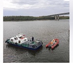 Нефтяную плёнку площадью 300 кв. метров обнаружили на Волге в центре Астрахани 